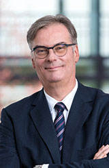 Portrait photo of Dr. Richard Pott, Deputy Chairman of the Supervisory Board of Freudenberg SE