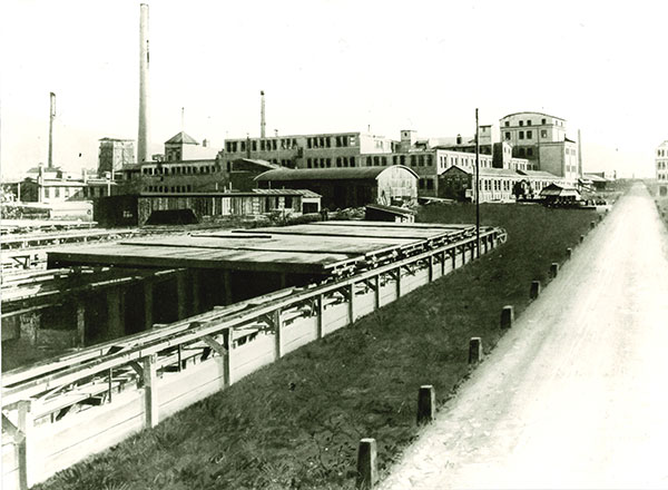 historical photo of the wastewater treatment plant in Weinheim