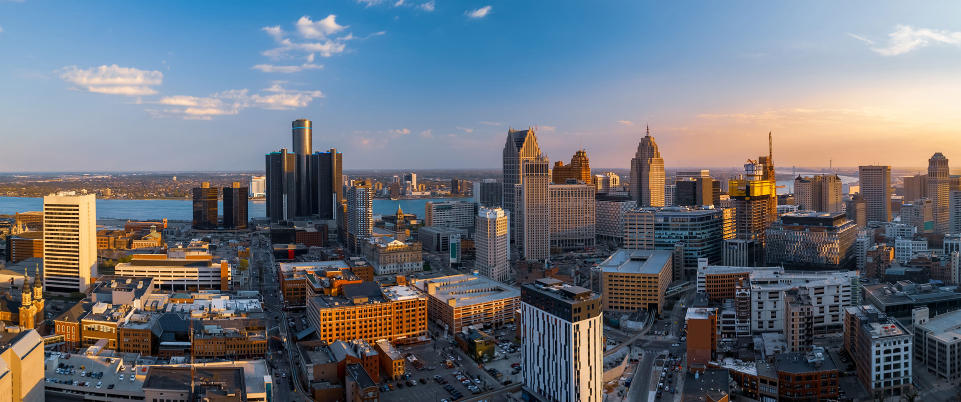 Photo showing the skyline of Detroit, MI, USA