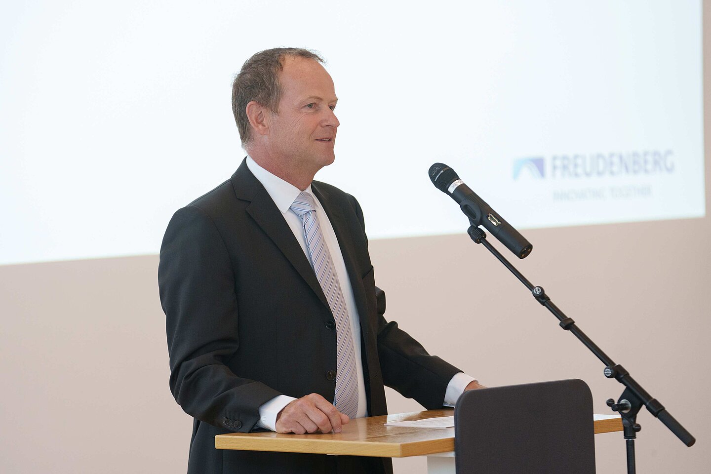 Photo of Dr. Frank Heislitz, CTO of the Freudenberg Group