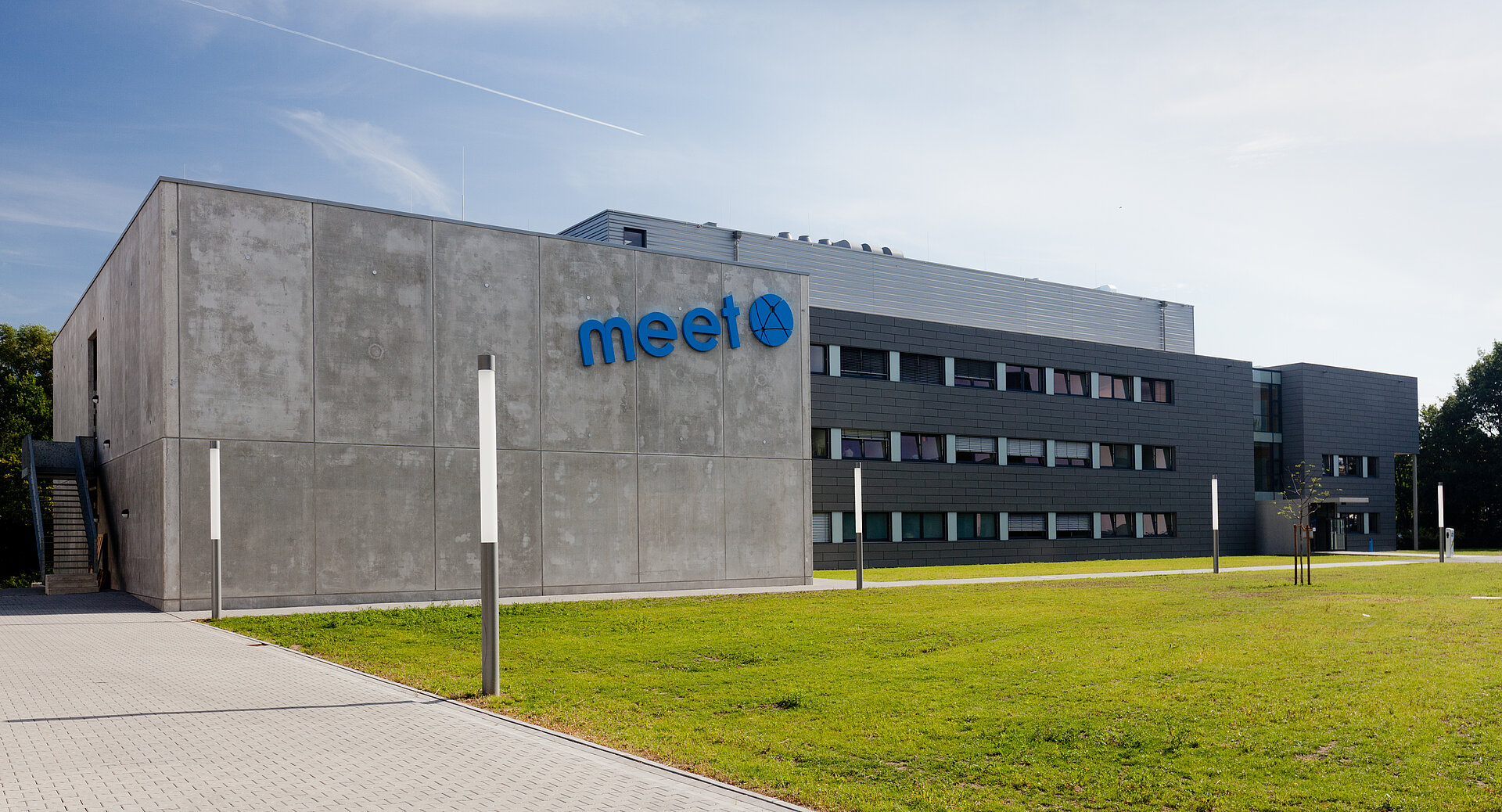 Photo of the Münster Electrochemical Energy Technology (MEET) center at the University of Münster.